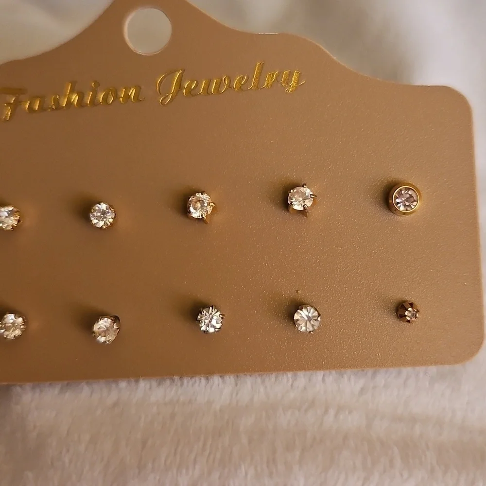 3/$30 Vintage Twelve Tiny Crystal Post Single Stud Earrings